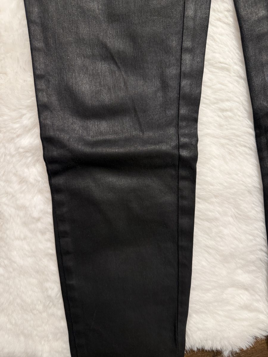 Massimo Dutti Pantaloni: Massimo Dutti leather pants – Nuovo (secondo la descrizione) da Meggen venduto da nik_5g2v 1