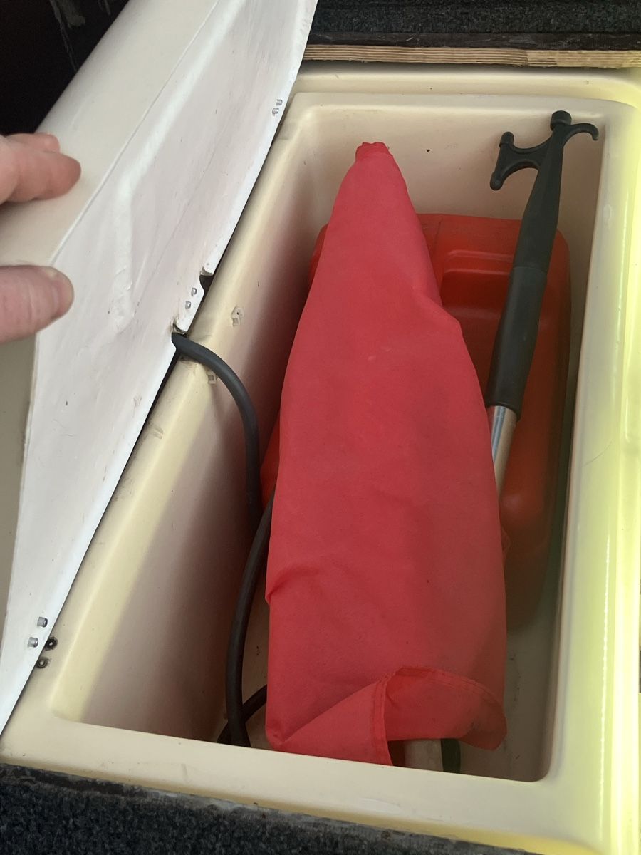 Barche: Motorboot mit Anhänger – Difettoso da Full-Reuenthal venduto da oli21oli 9