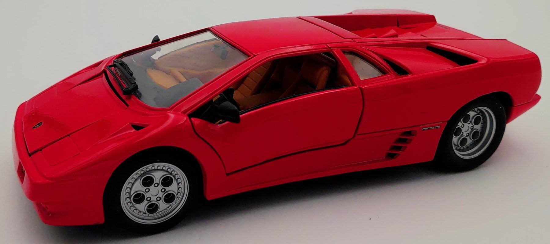 Maisto Modellini d'auto: Maisto - Lamborghini Diablo – Nuovo (secondo la descrizione) da Biel/Bienne venduto da TheShop4U