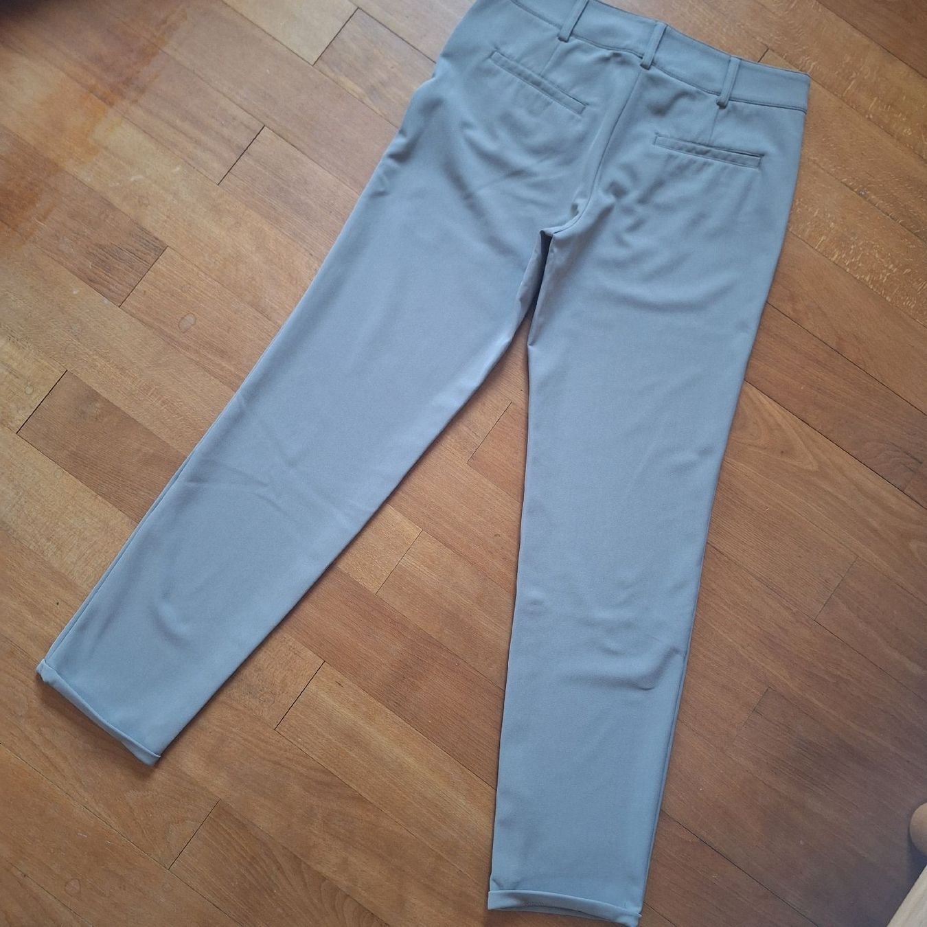 Cambio Pantaloni: Schöne Cambio Hose, Grösse 36, Farbe hellgrau – Usato da Wettingen venduto da Blau8 8