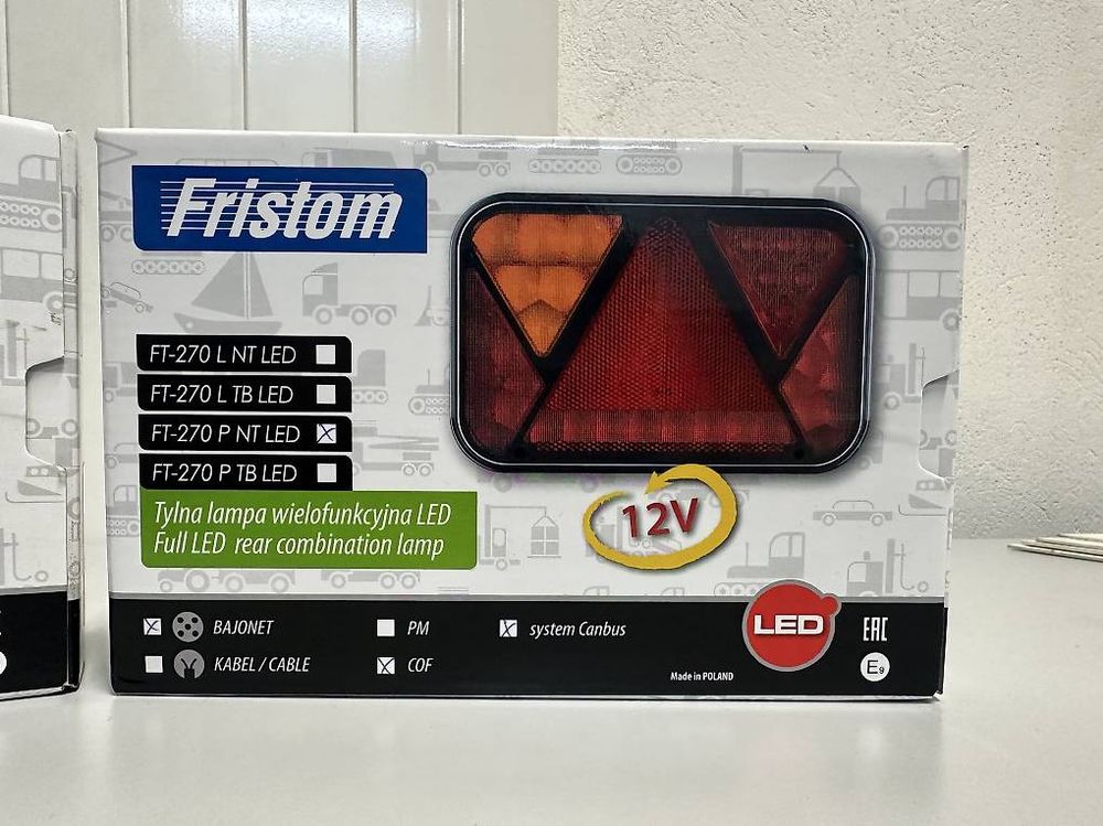 Tutti i ricambio: Fristom Anhänger Rückleuchten 12V Bajonett – Usato da Oetwil am See venduto da RoeschuDeBuetzer 1