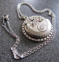 Steampunk Kette mit Anhänger Uhrwerk