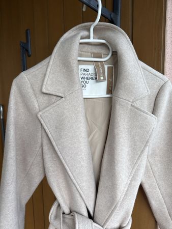 Mantel Street One beige mit Gürtel mit Grösse 36 neuwertig