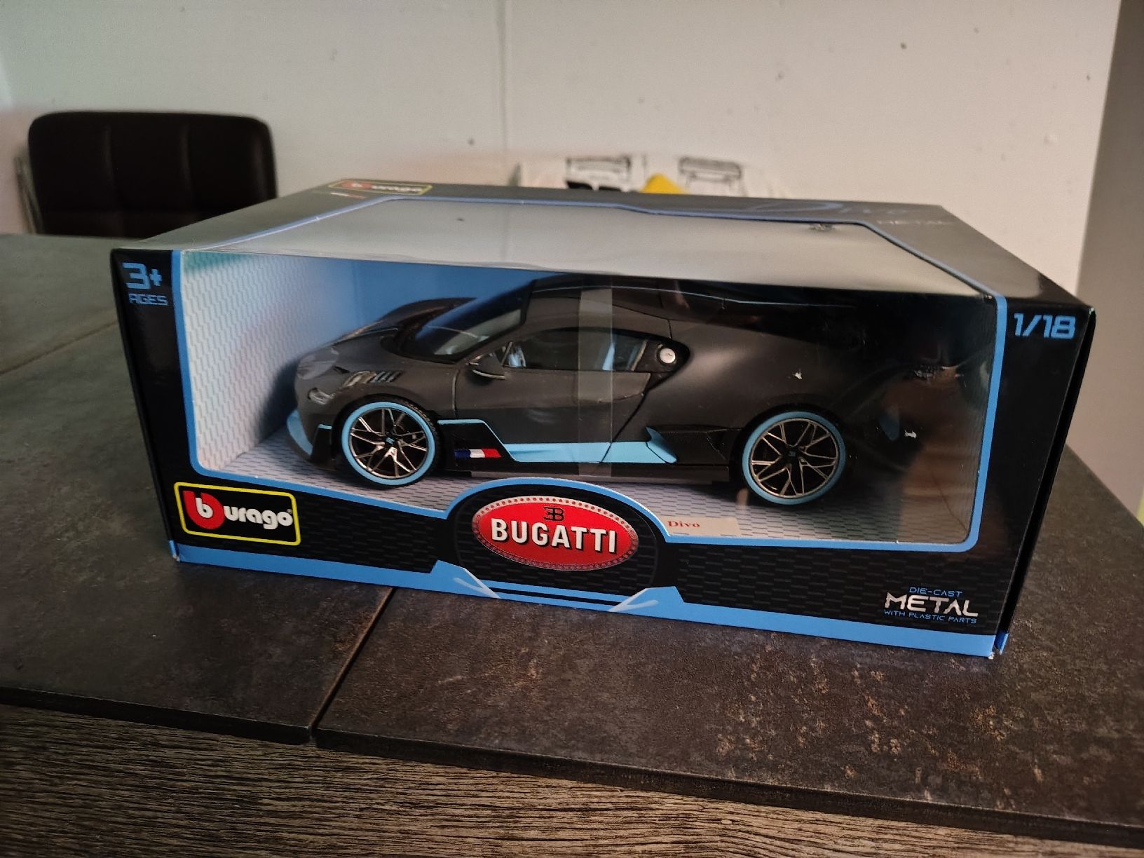 Bburago Modellini d'auto: Bugatti Divo 1:18 – Nuovo e nell'imballaggio originale da Reiden venduto da bambi84