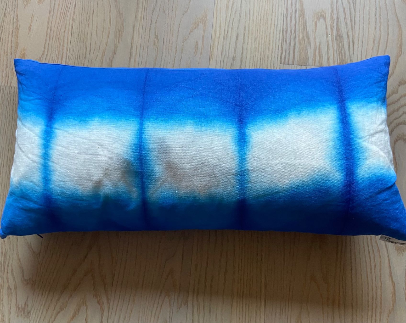 Cuscini: 2 Dekokissen mit blauer Batik – Usato da Luzern venduto da kahli02 1