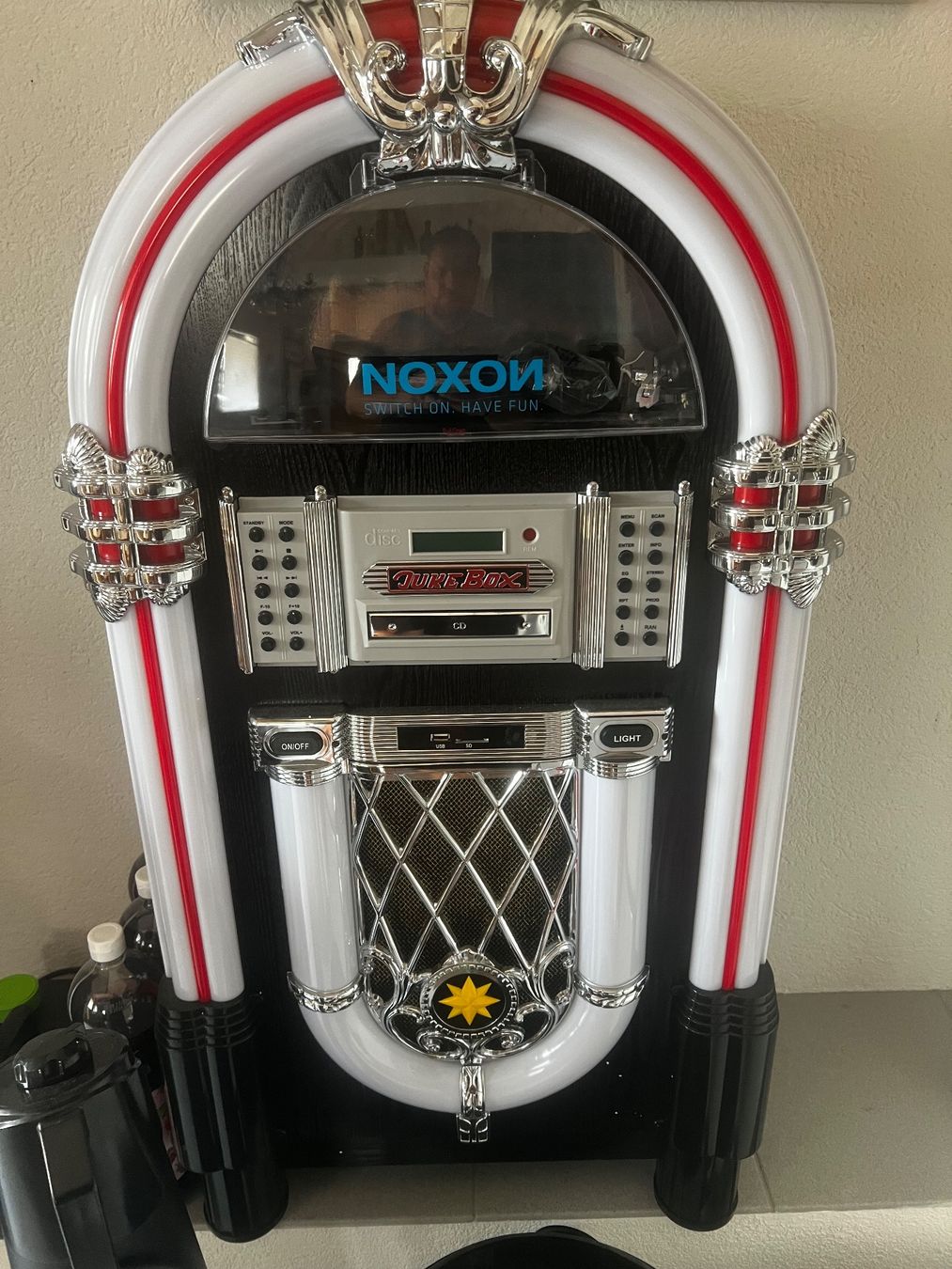 Musiktruhen: Noxon Jukebox – Gebraucht aus Flawil von Eigenmann_Flawil_Liq