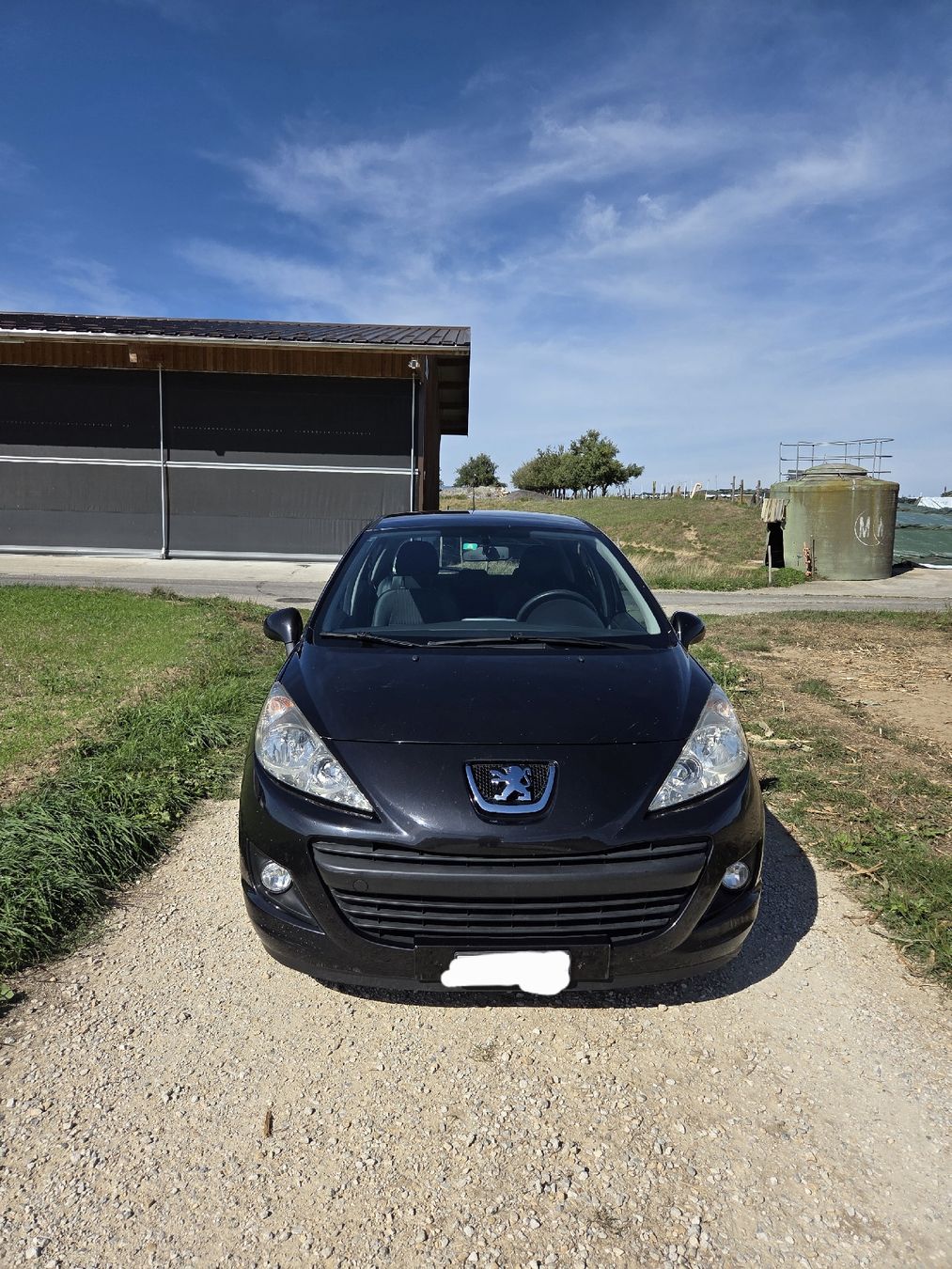 Peugeot Automobili: Peugeot 207 1.4i - ab MFK – Usato da Bern venduto da Flmi 2