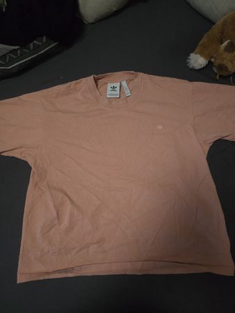 T-shirt Adidas rose pâle taille L
