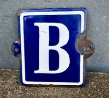 antik Emailschild Hausnummer " B " emaille 13 x 13.5cm