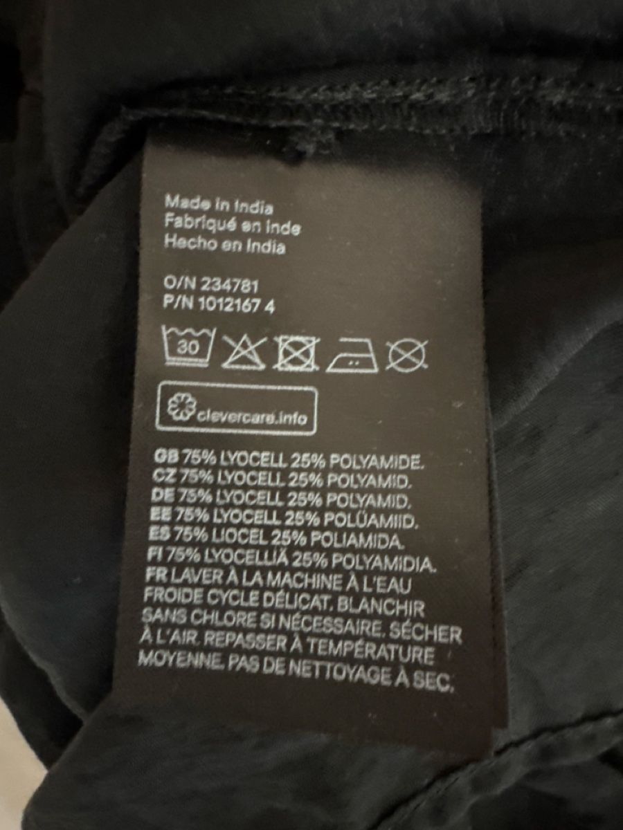 H&M Blusen: Schwarze Rüschenbluse mit Bindeband, Gr. XL – Neu und originalverpackt aus Cham von matap1 4