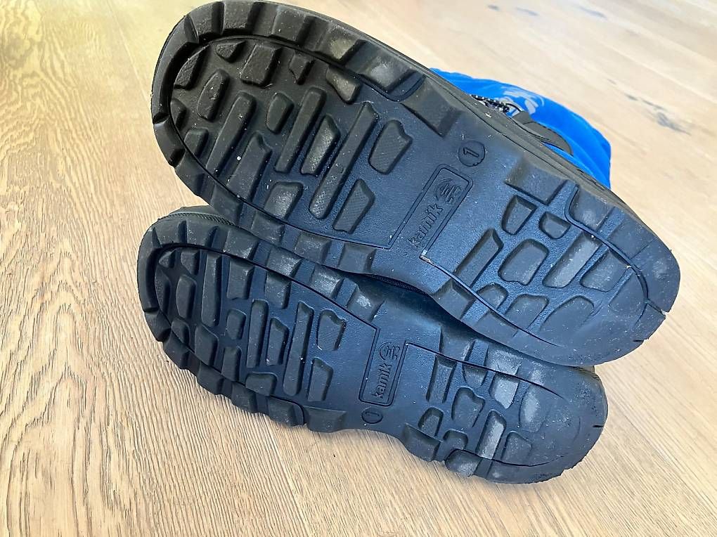Chaussures garçon: Winterschuhe – D'occasion à Hinwil par zorro83 1