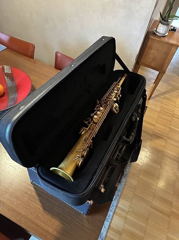 Strumenti musicali: Saxophone soprano  – Usato da Ollon VD venduto da inf_jg9f 4