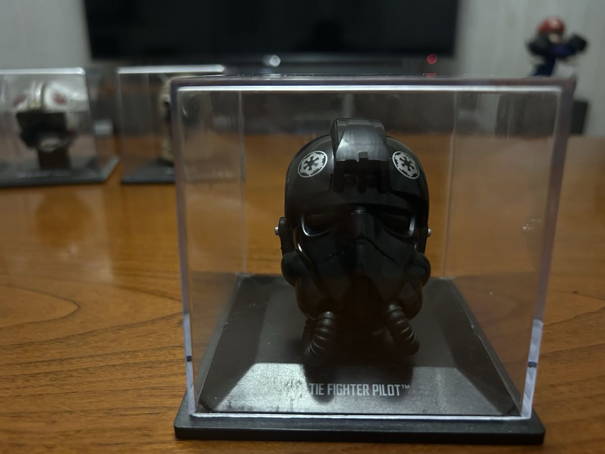 Star Wars Figurines: Star Wars Helm Figur Sammlung – Neuf (Voir description) à Obergösgen par mad_56fp 3
