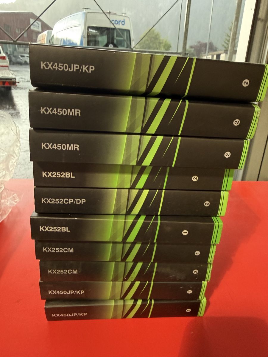 Kawasaki Documenti: Kawasaki Handbücher Konvolut – Usato da Buochs venduto da 18-84 1