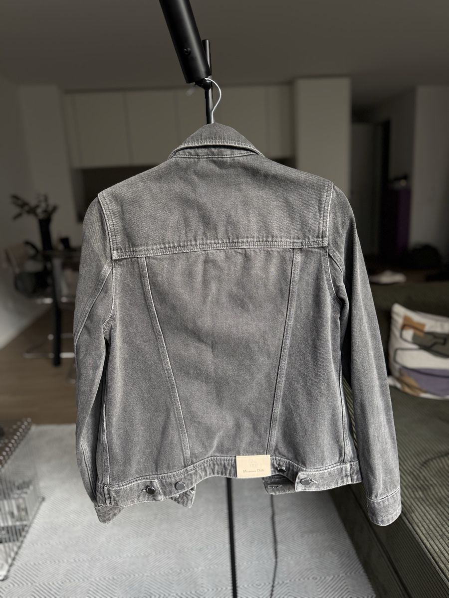 Massimo Dutti Giacche: Massimo Dutti jeans jacket – Nuovo (secondo la descrizione) da Zürich venduto da ari_cr2f 1