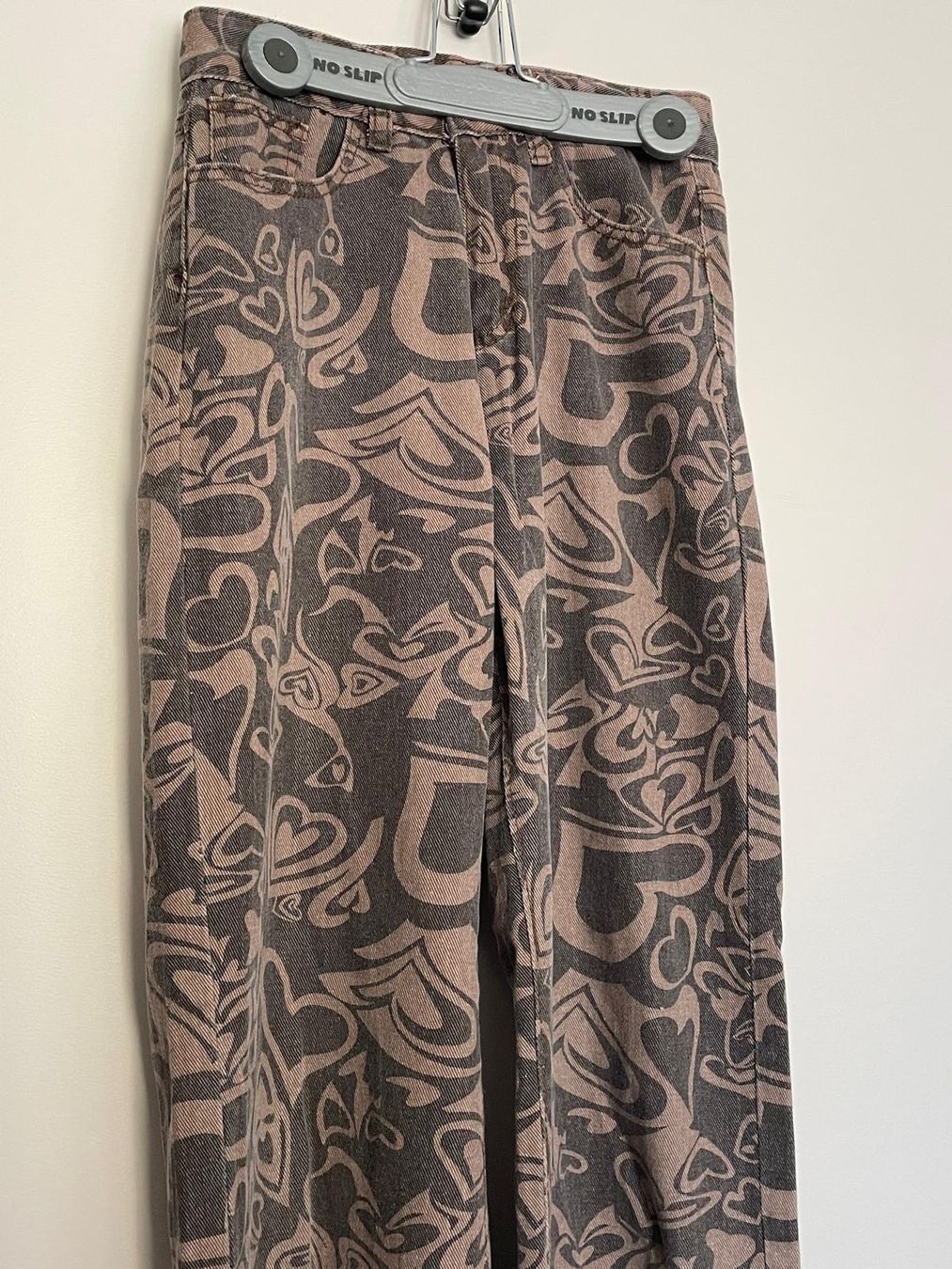 Jeans: Y2Kstreetwear Hose Vintage – Usato da Sion venduto da aud_7pxl 4