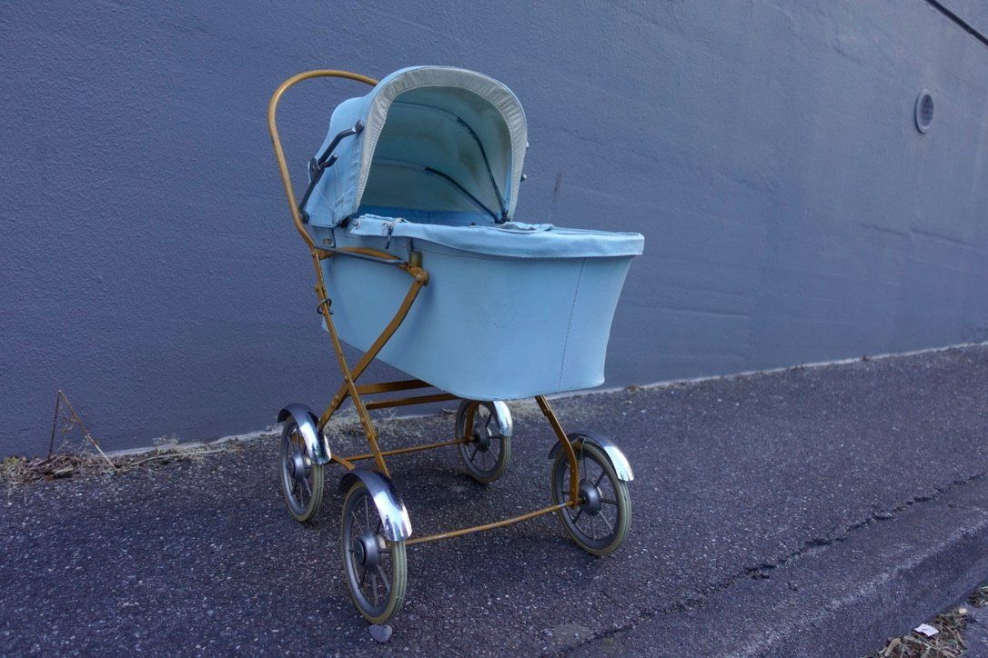 Voitures de poupées: Antiker Puppenwagen – D'occasion à Chur par JennyAlexander 4