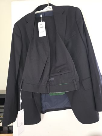 Lacoste Anzug dunkelblau Slim Fit Grösse FR 50 neu und 42