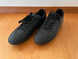 FILA / Fussballschuh (Gr.40) -Nur einmal verwendet-