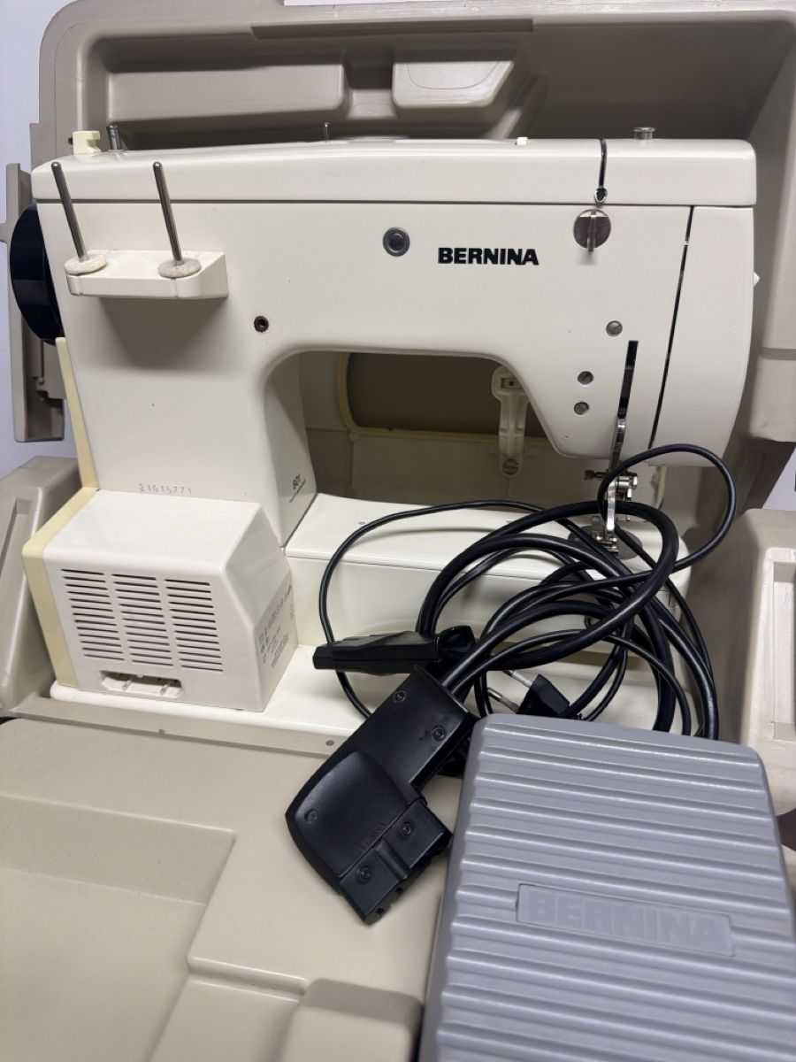 Bernina Macchine da cucire: Machine à coudre Bernina 801 Matic Electronic – Usato da Bôle venduto da K200C 1