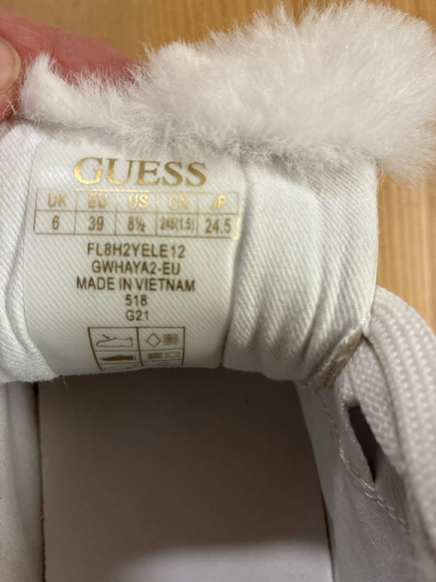 Guess Damenschuhe: Sneakers von Guess Gr. 39 – Gebraucht aus Steffisburg von car_h9ft 3