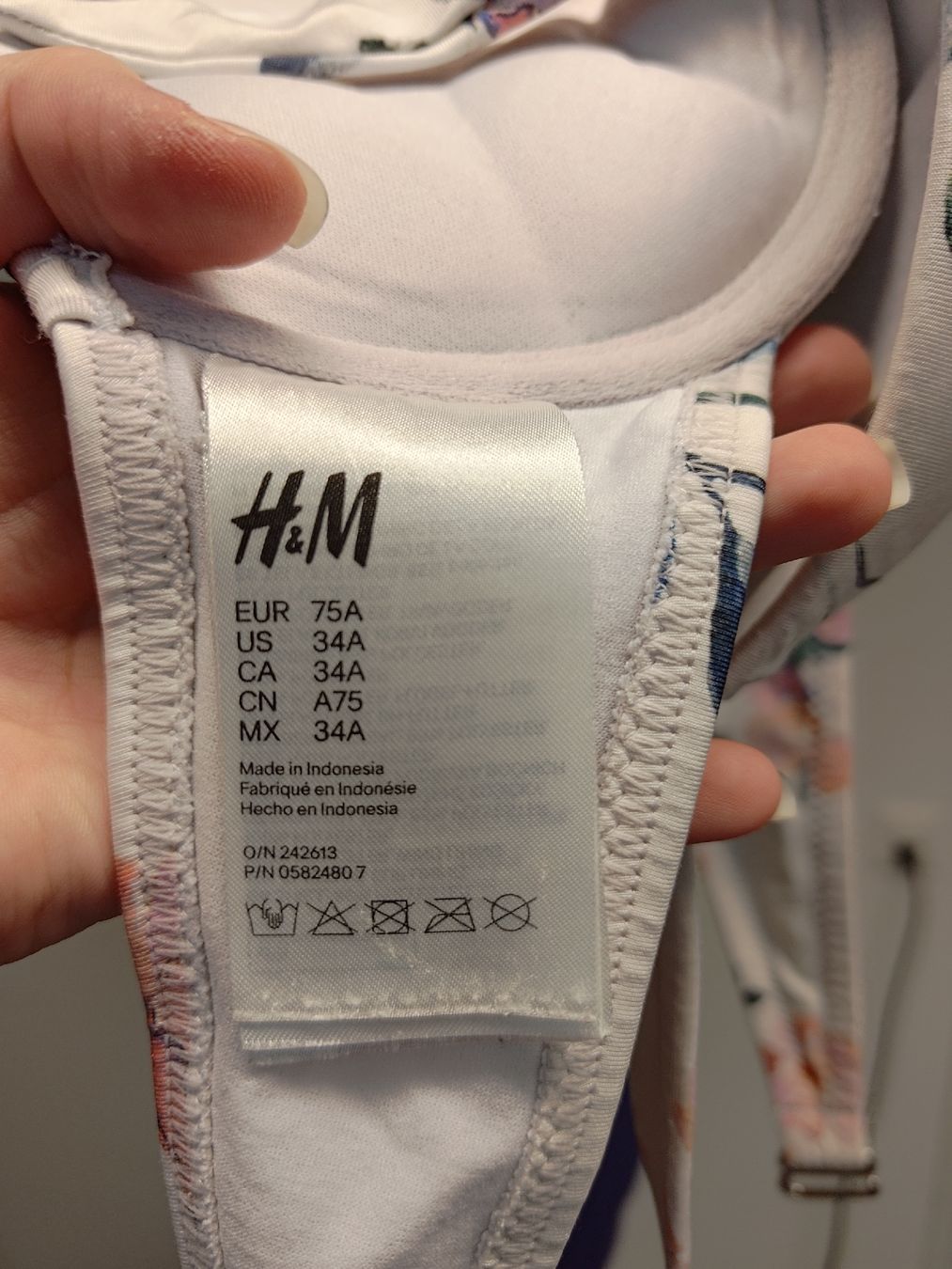 H&M Costumi da bagno & Bikini: Bikini Oberteil von H&M Grösse 75A – Usato da Schwerzenbach venduto da VityaCrafts 2