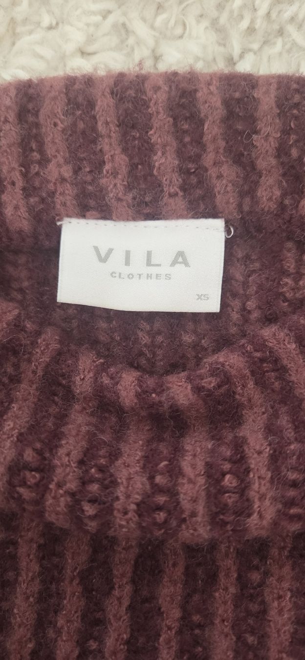 Vila Pulls & Sweat-shirts: Zweifarbiger Feinstrickpullover – D'occasion à Belp par mar_wyp6 2