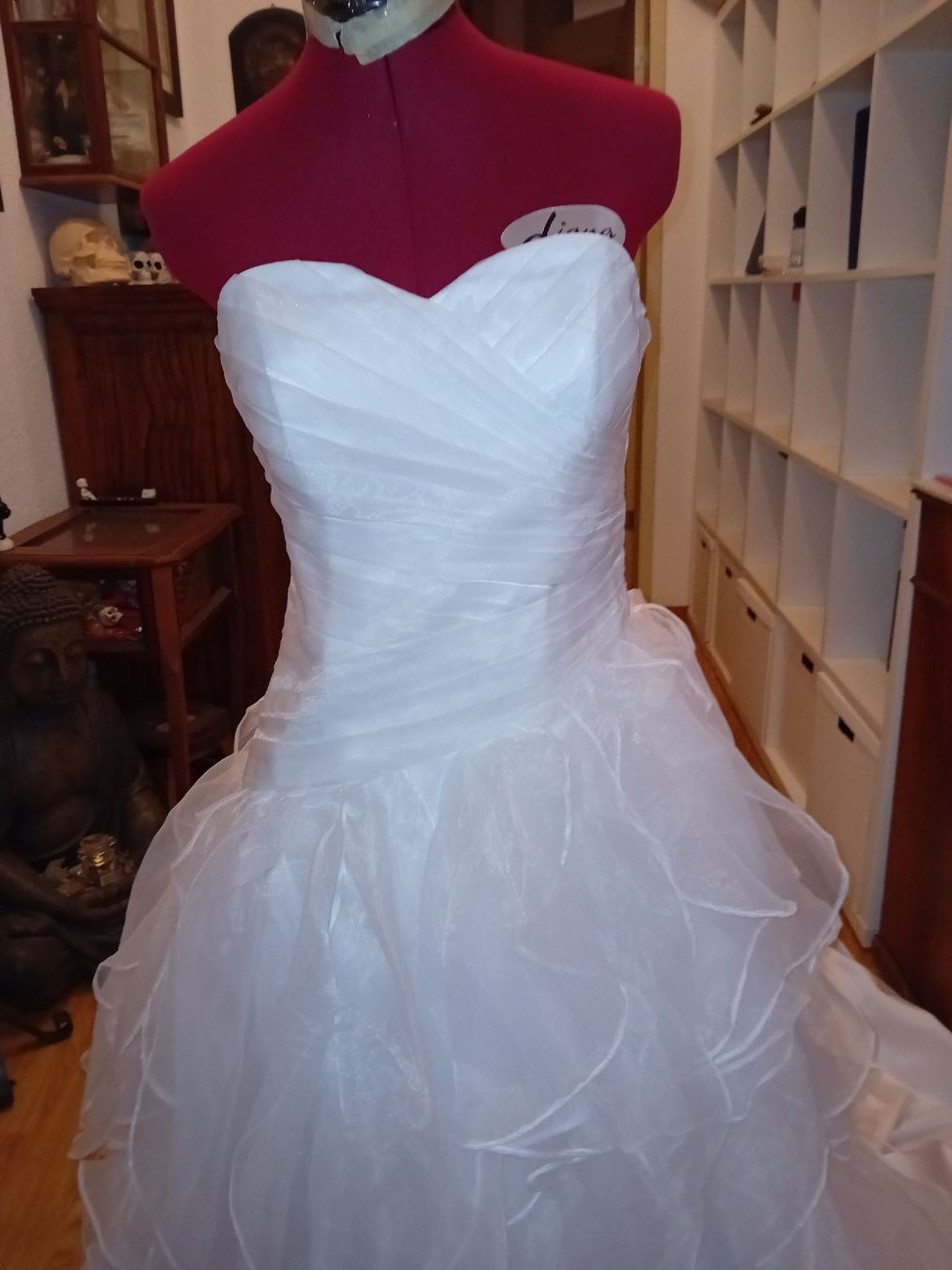Kleider: Abito da sposa bianco con volant e strascico – Gebraucht aus Biasca von Old_6blh 5