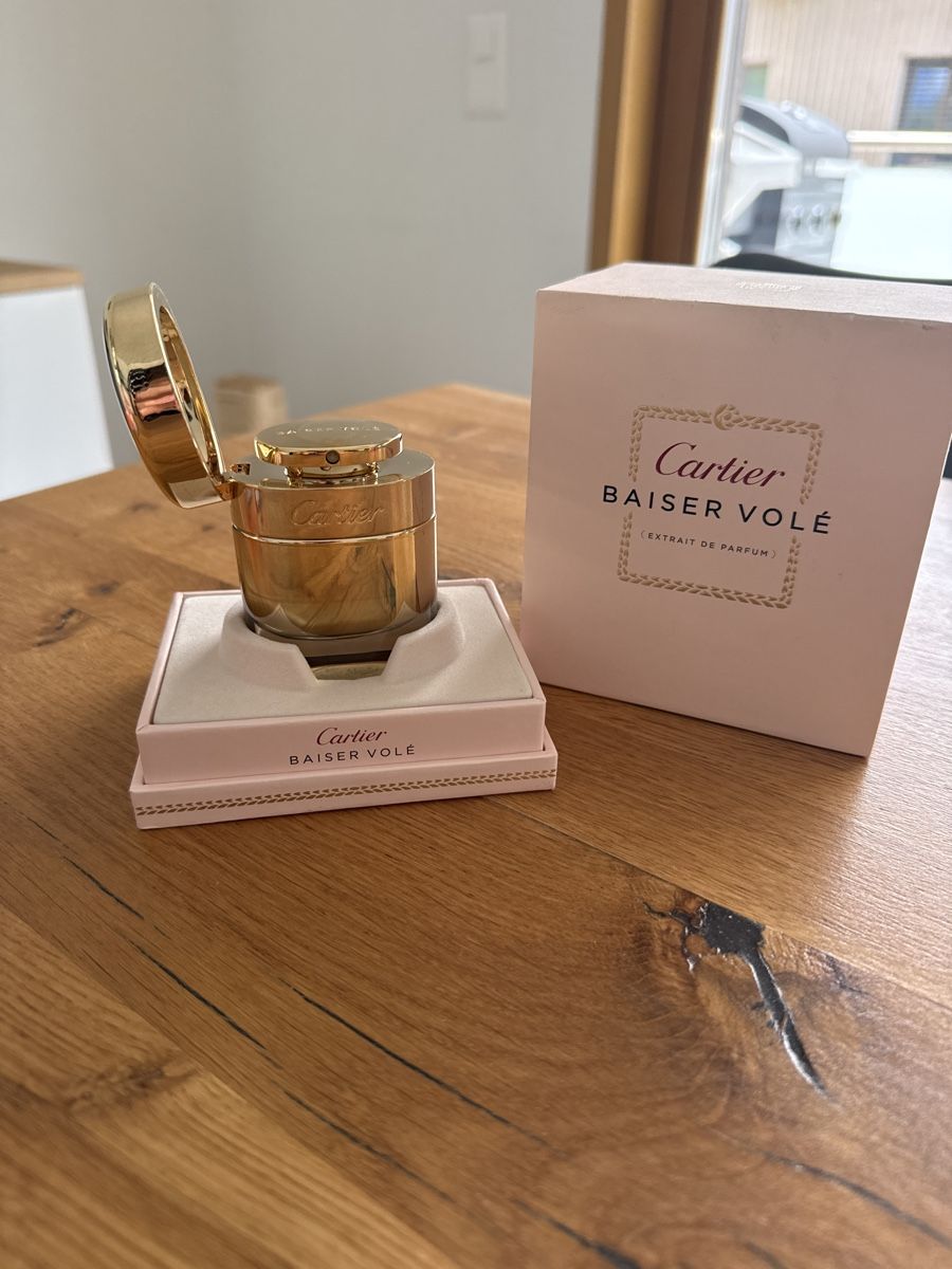 Cartier Parfums & Eau de Toilette: Parfum Cartier Baiser volé 30ml – Neuf (Voir description) à Enney par audrey_brrz 1
