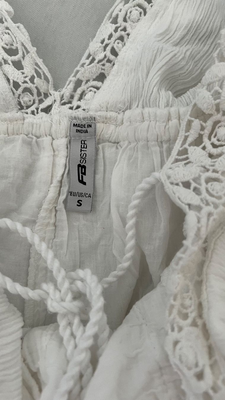 Tute: Sommerkleid Einteiler Strandkleid Spitze  S 36 – Usato da Stäfa venduto da Schatztruhe05 2