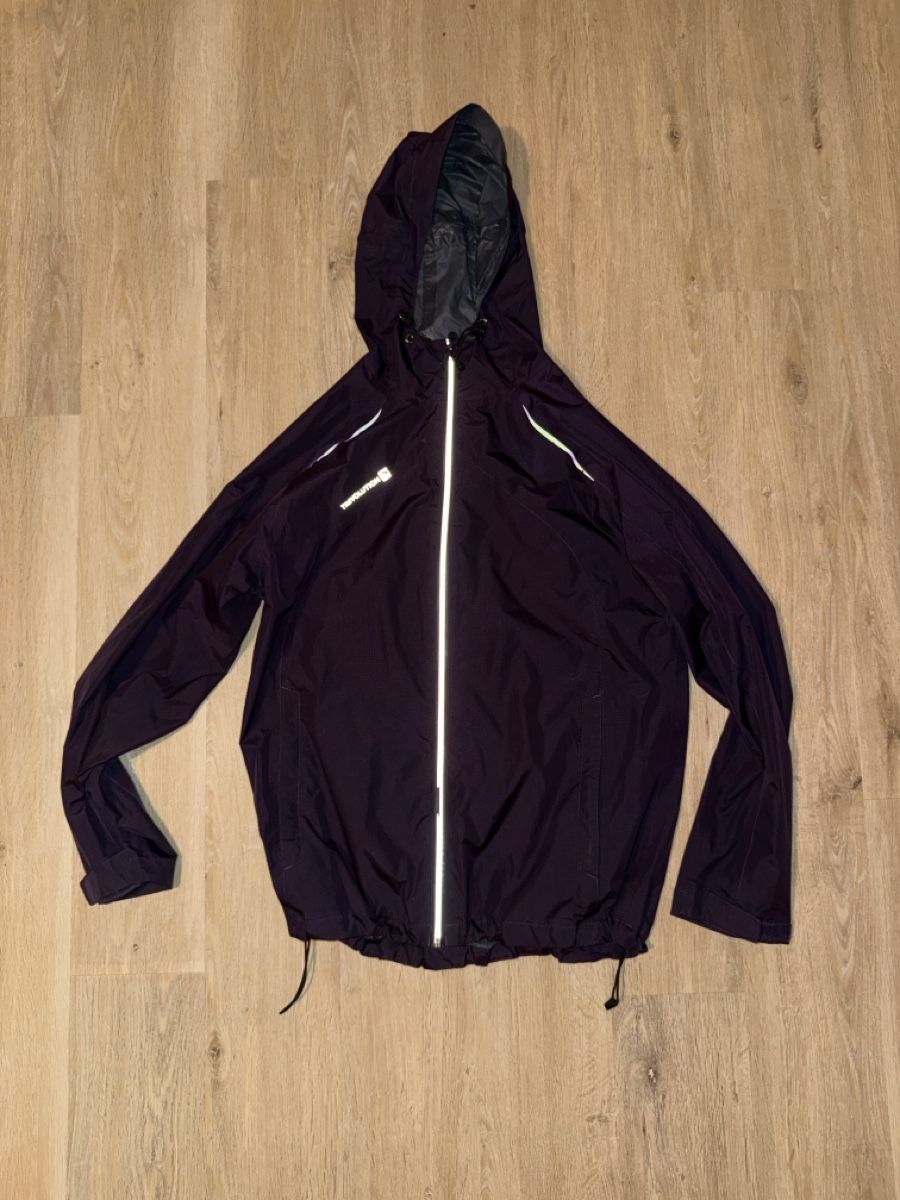 Trevolution Jacken: TRevolution Regenjacke  – Gebraucht aus Triesenberg von elfchen96