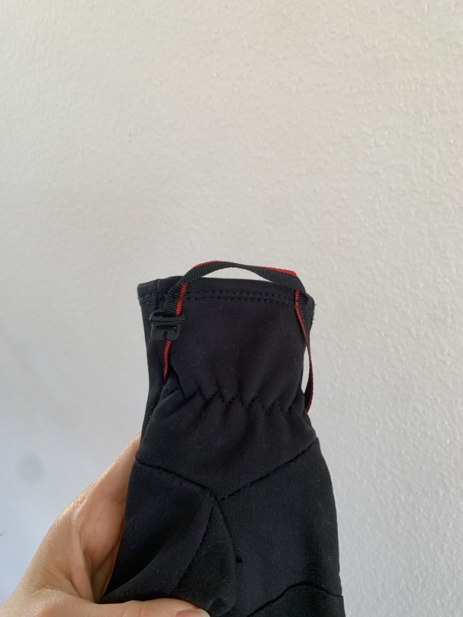 Decathlon Guanti & manicotti: Handschuhe Forclaz – Usato da Zürich venduto da herbalpoetry 2
