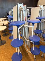 31 Klapptische mit 12 Sitzplätze. Jugend/Erwachense Grösse