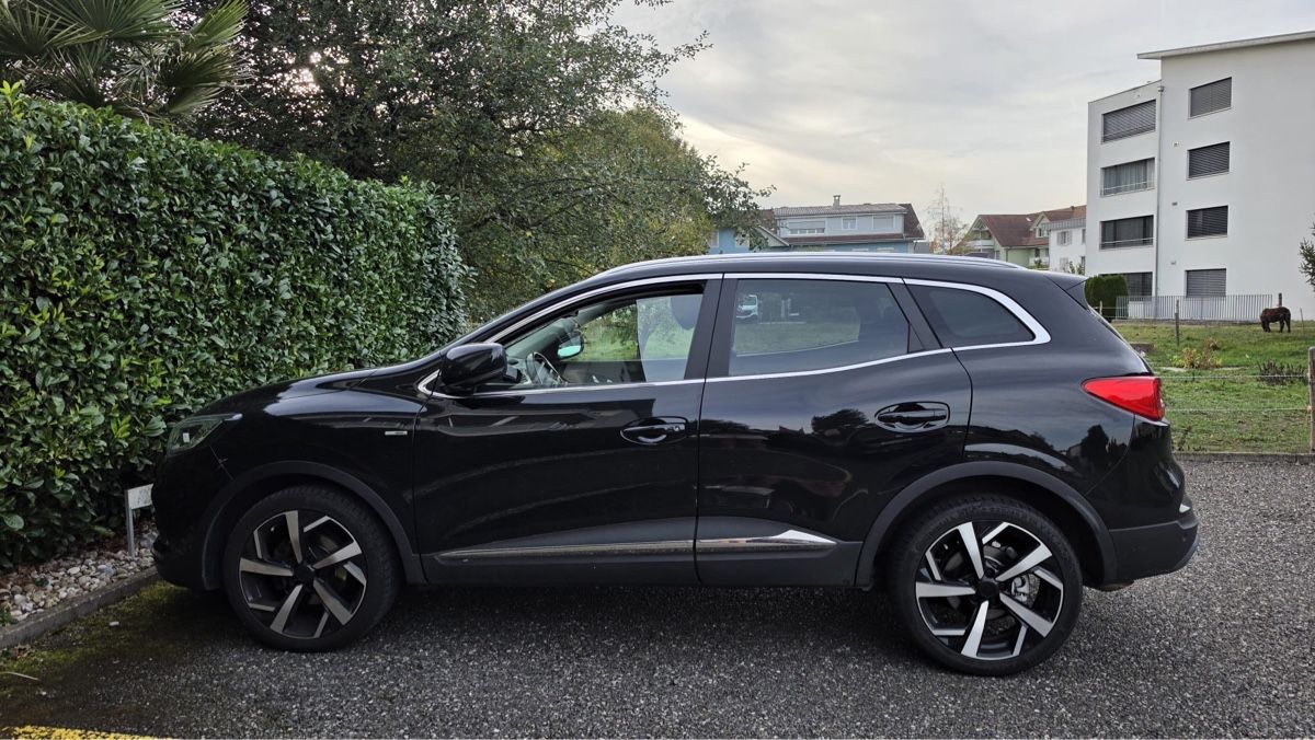 Renault Automobili: Renault Kadjar 1.3 16V Bose  160 PS – Usato da Meggen venduto da bru_69sx 2