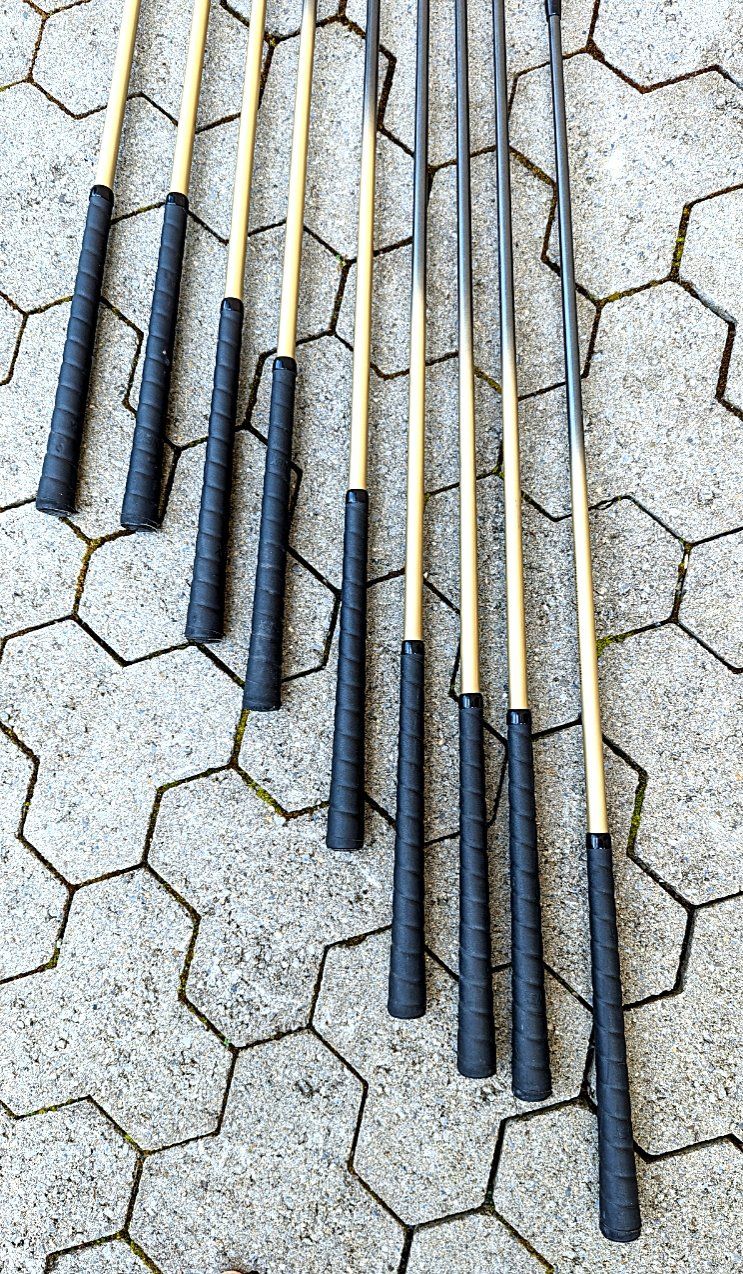 Mazze & Set: Golfschläger-Set Eisen und Wedges. Yonex mit Graphitschaft – Usato da Uetikon am See venduto da Tomarrani 1