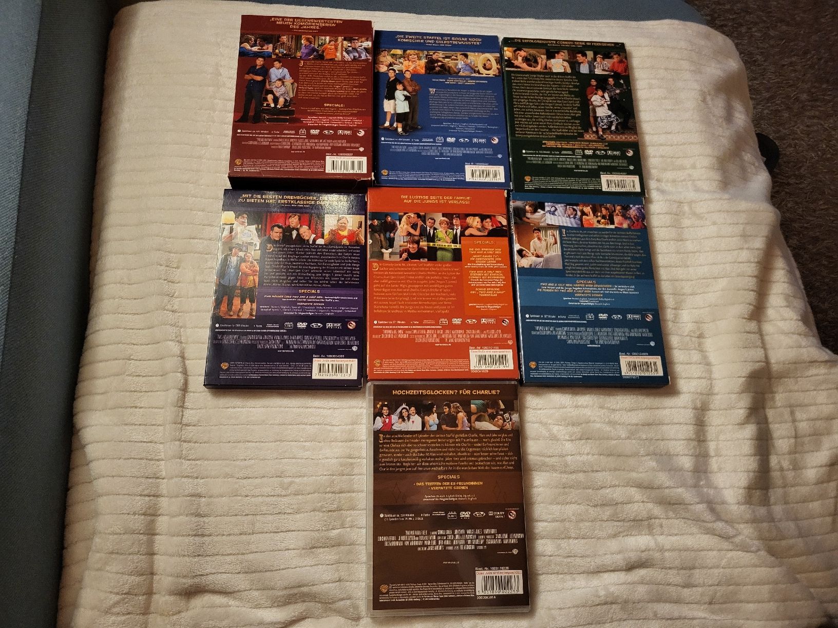 Tutti i DVDs: Two and a Half Men DVD-Sammlung Staffeln 1-7 – Usato da Ettiswil venduto da beekeper13 3