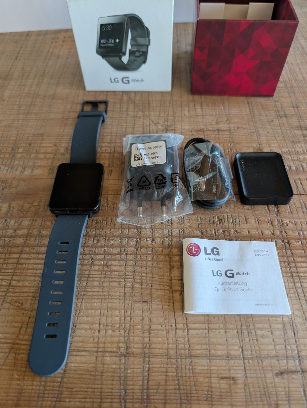 LG Smartwatch: LG GWatch W100 – D'occasion à Oberwil-Lieli par stefim 3