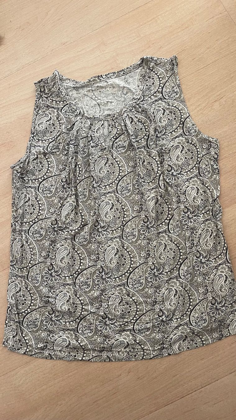 Lascana Tops: Damen Top LASCANA Gr.40/42 – Neu (gemäss Beschreibung) aus Wetzikon ZH von Schrungus