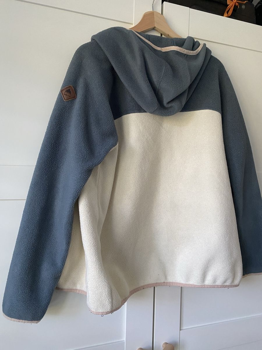 Burton Jacken: Polaire Burton bleu et crème taille M – Gebraucht aus Villars-sur-Glâne von mel_6q5w 3