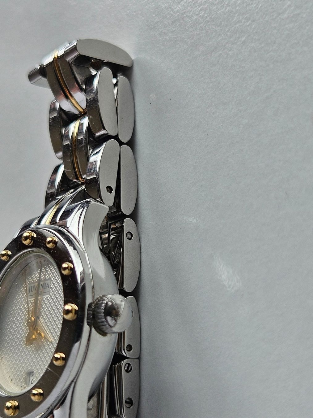 Juvenia Uhren: 395 Juvenia Date Quartz Damenuhr – Gebraucht aus Berikon von mmm21 2