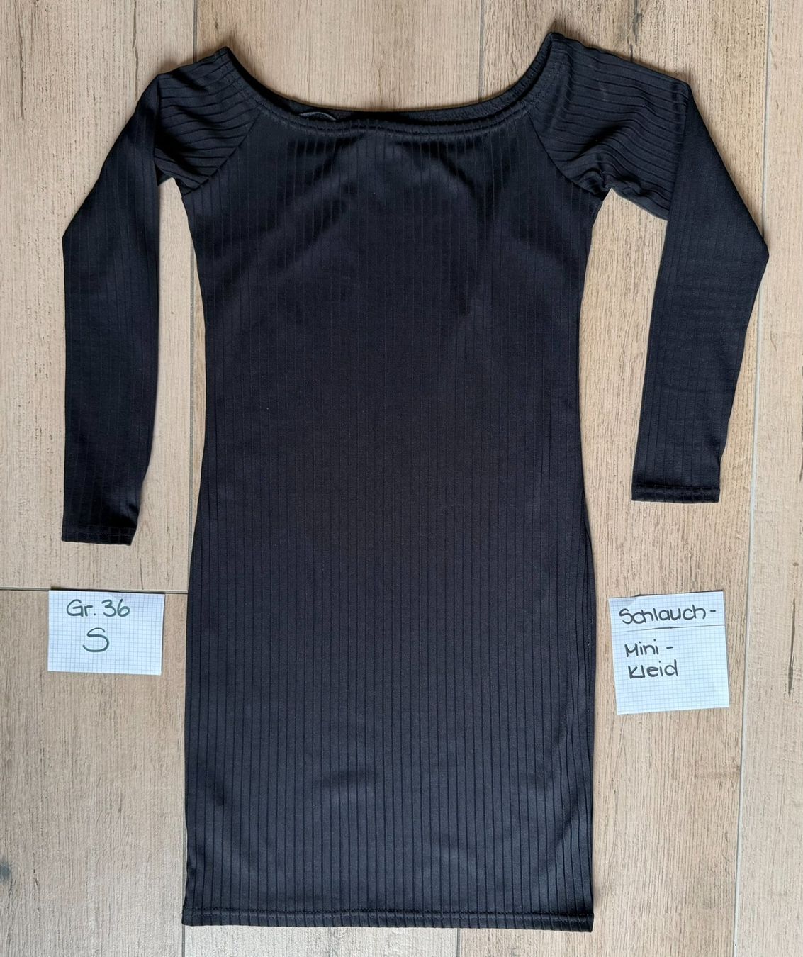 Vestiti: Mini Schlauchkleid schwarz, Grösse 36 S, Rippstrick – Usato da Zuzwil SG venduto da Zaubertipps