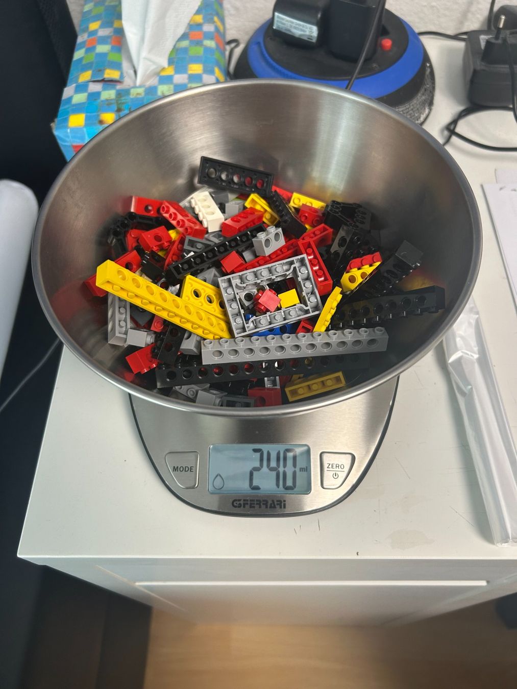 Lego Jouets: 240 Gramm gerade Lego Technik Lochbalken – D'occasion à Volketswil par Daniel68ernst