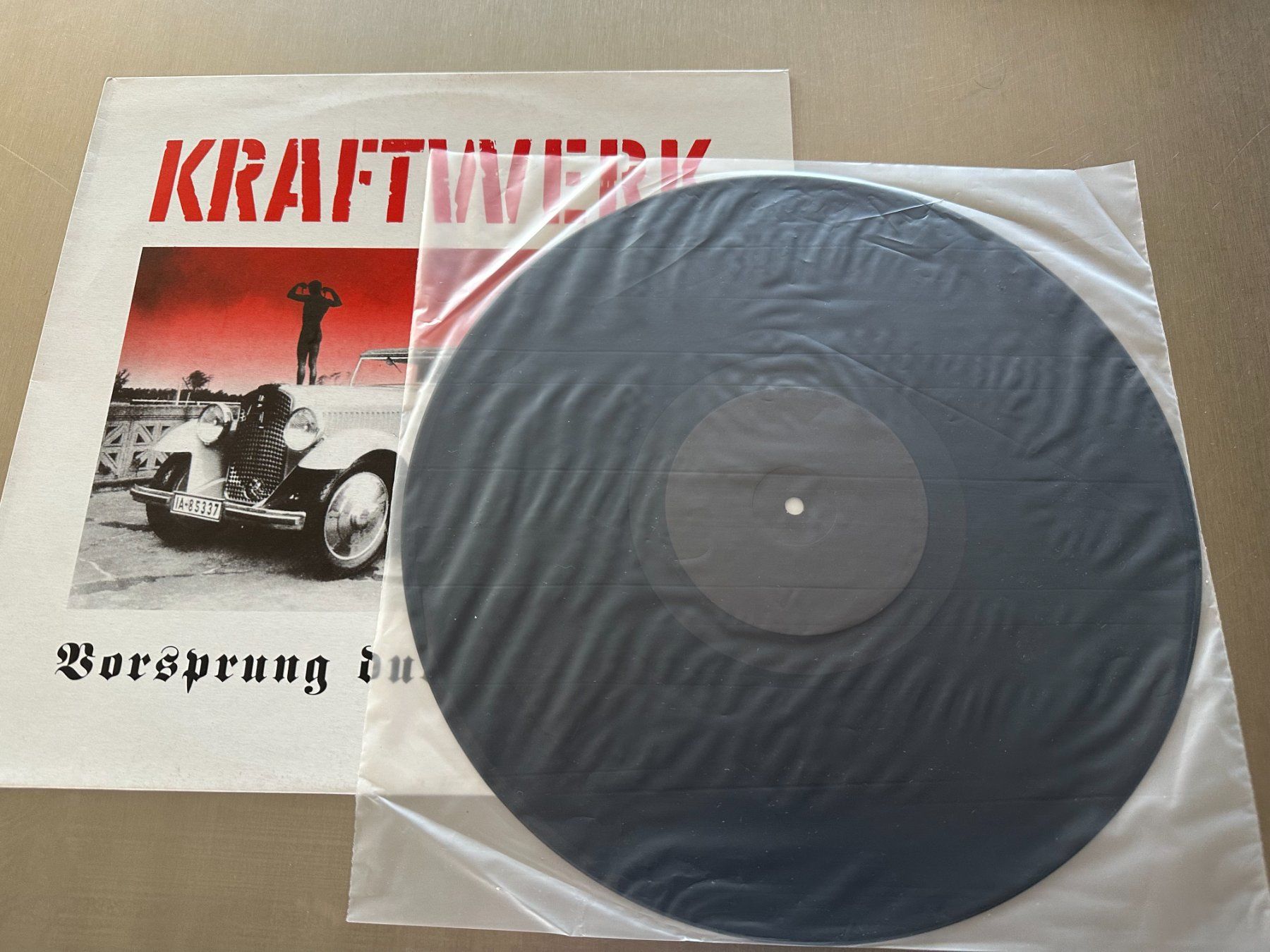 Dischi in vinile: KRAFTWERK LP VORSPRUNG DURCH TECHNIK – Usato da Sion venduto da jaipur1401 2