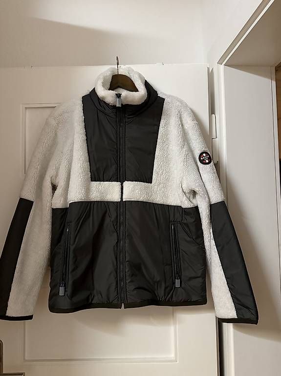 Jacken: Bally Übergang Jacke neu – Gebraucht aus Zürich von ram_9k9v