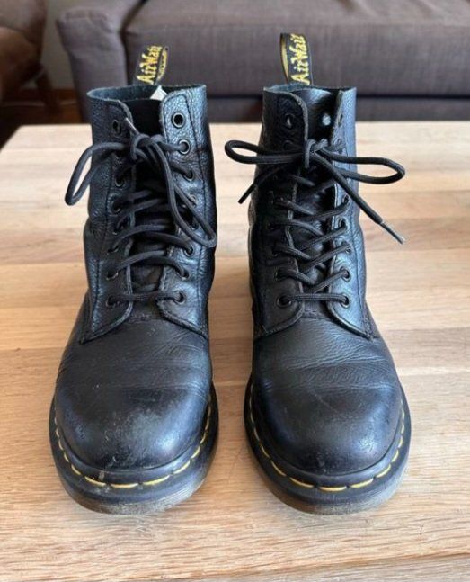 Dr. Martens Chaussures hommes: Dr. Martens 1460 Pascal Schwarz Gr. 38 – D'occasion à Baden par marshamani