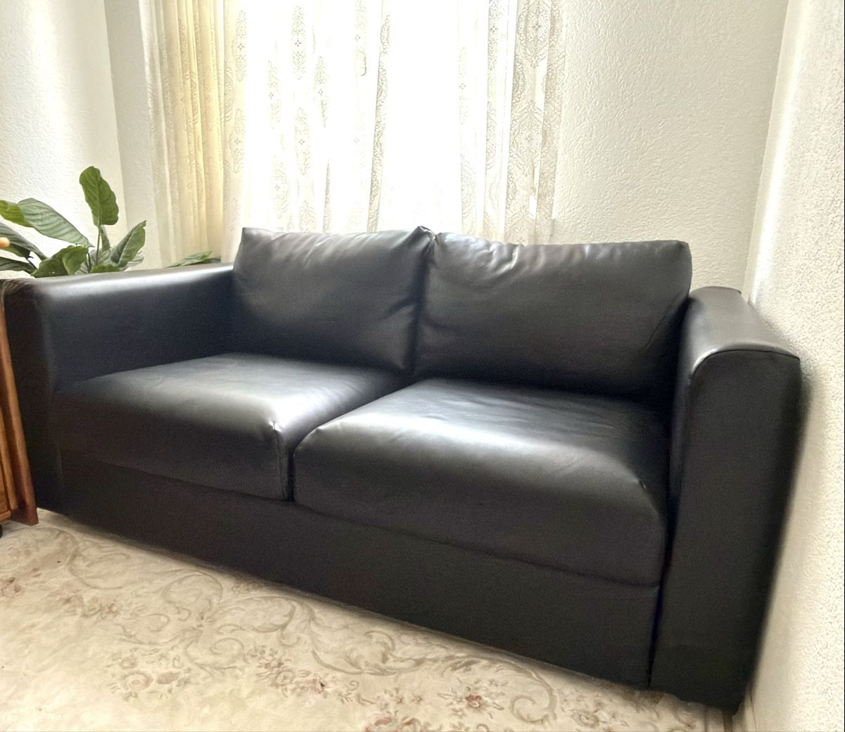 Ikea Divani: IKEA VIMLE 2er-Sofa (Leder Grann/Bomstad Schwarz) – Usato da Steffisburg venduto da com_tg29 1