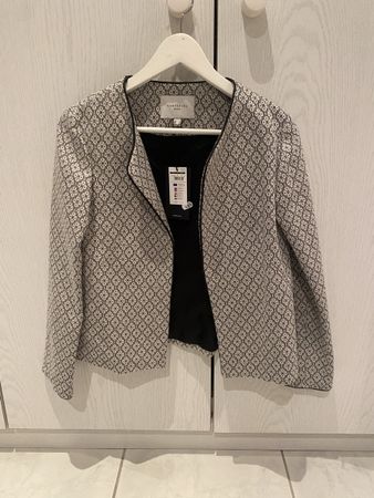 Schicker Cortefiel Blazer Grösse S Neu mit Etikett
