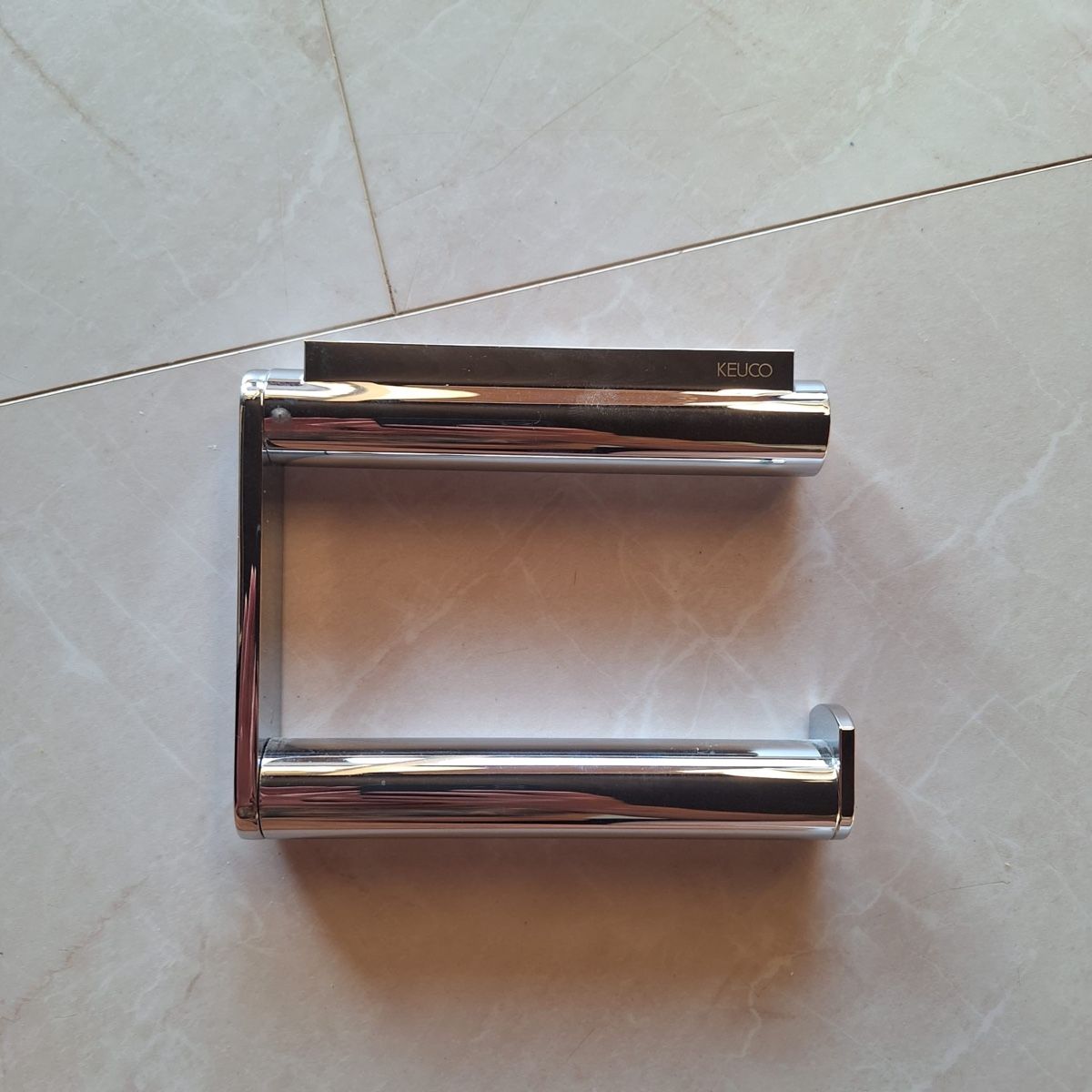 Keuco Autres accessoires pour la salle de bain: Toilettenpapierhalter – Neuf avec emballage d'origine à Tägerig par Unbekannt5522 4