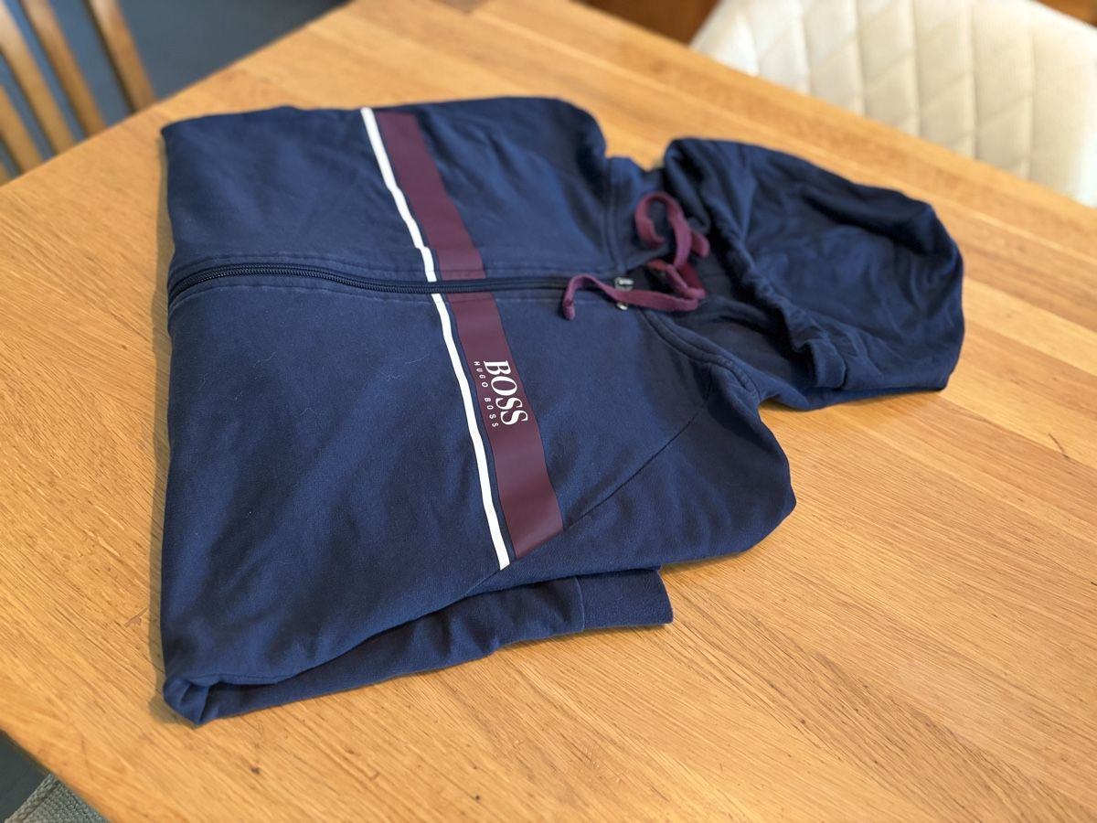 Hugo Boss Camicette: Blouse Hugo Boss taille S – Usato da Attalens venduto da Skorpionica
