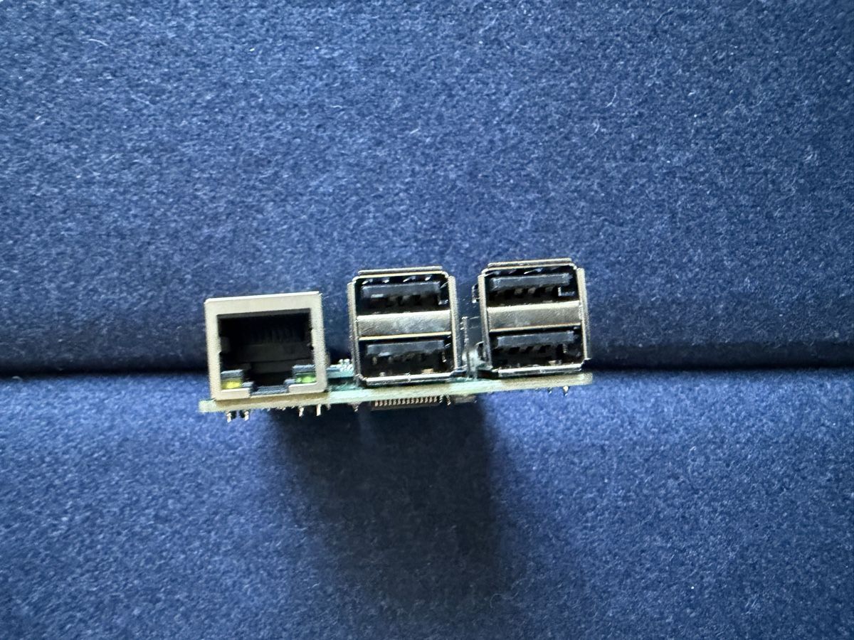 Raspberry Pi PCs: Raspberry Pi Zero W + standard size adapter – D'occasion à Zürich par jankais3r 2